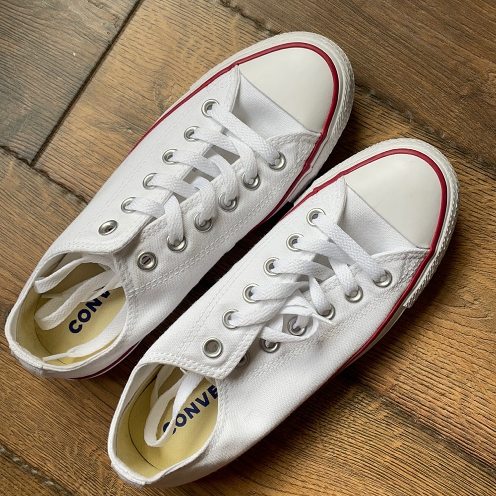 New converse sneakers